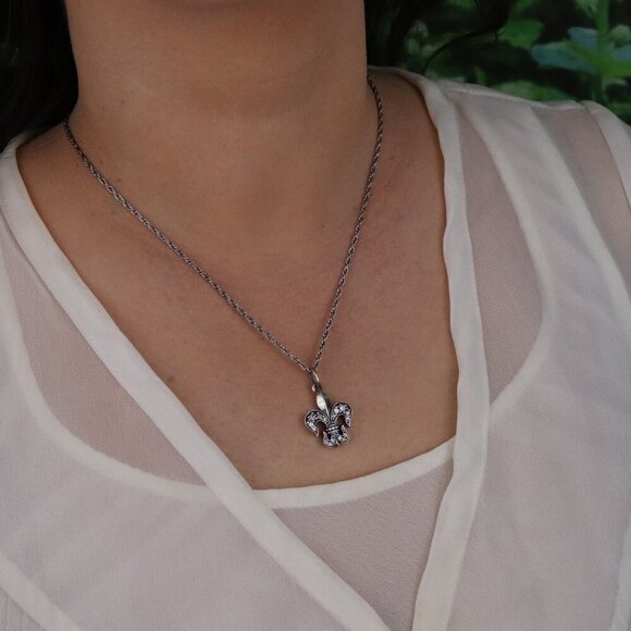 Sterling Silver Diamond Fleur de lis Necklace 18 inch Chain - Picture 3 of 5